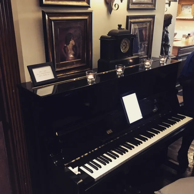 Back to Oran Mor - this time in the private dining room @oranmorglasgow @oranmorweddings  #oranmor #oranmorwedding #ceremonymusic #corporateentertainment #edinburghpianist
#edinburghwedding #glasgowpianist #glasgowpiano #glasgowwedding
#instamusician #musician #pianist #pianistglasgow #pianistscotland #pianistwedding #pianoedinburgh #pianoglasgow #pianoscotland #pianovocal #scottishwedding #scottishweddingpianist #wedding #weddinginscotland #weddingmusic #weddingpianoscotland #weddingpianouk #weddings #weddingscotland #weddingsscotland #weddingvenue
