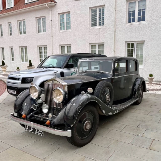 A pleasure to see (& inhale!) this magnificent 1935 Rolls Royce Phantom after playing during dinner at Turnberry @trumpturnberryscotland #trumpturnberry #turnberry #ayrshire #rollsroyce #vintagerollsroyce #classicrollsroyce #mullinerparkward #hooper #barker #rollsroycephantom #classiccar #vintagecar