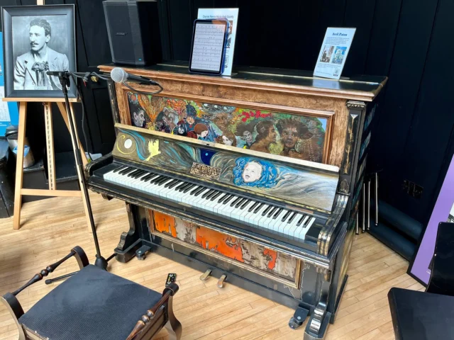 First time playing at the stunning Queen's Cross Church, designed by Charles Rennie Mackintosh. A beautiful restored Steinway for during the wedding ceremony, then upright piano with artwork by Windows in the West artist Avril Paton for during the drinks reception. @mackintoshsociety 2 of 2 #ceremonymusic #avrilpaton 
 #glasgowpianist #glasgowpiano #glasgowwedding
#musician #pianist #pianistglasgow #pianistscotland #pianistwedding #charlesrenniemackintosh #pianoglasgow #pianoscotland #scottishwedding #scottishweddingpianist #wedding #weddinginscotland #weddingmusic #weddingpianoscotland #weddings #weddingscotland #crmsociety
