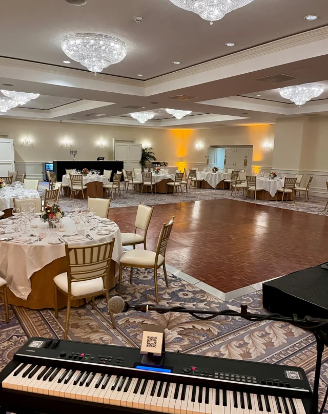 Always a pleasure to return to @trumpturnberryscotland . This time the Caledonia Ballroom. Not the Bigliest Ballroom™ , but still very nice 😉. #trumpturnberry #turnberry 
#ceremonymusic #corporateentertainment #edinburghpianist
#edinburghwedding #glasgowpianist #glasgowpiano #glasgowwedding
#musician #pianist #pianistglasgow #pianistscotland #pianistwedding #pianoedinburgh #pianoglasgow #pianoscotland #pianovocal #scottishwedding #scottishweddingpianist #wedding #weddinginscotland #weddingmusic #weddingpianoscotland #weddingpianouk #weddings #weddingscotland #weddingsscotland #weddingvenue #yamahapiano