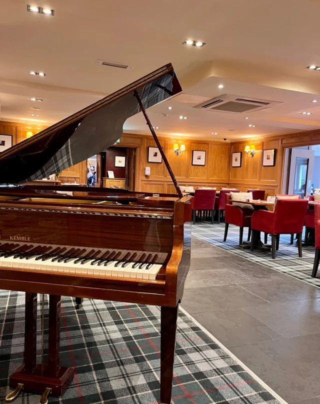 Gigs @ Inn On Loch Lomond, Inverbeg, August 23;  Sundays 6, 13, 20 & 27th  6-9pm
@theinnonlochlomond.  innonlochlomond.co.uk #theinnonlochlomond  #innonlochlomond #lochlomond 
#innonlochlomond #lochlomond 
#lochlomondandtrossachsnationalpark #innonlochlomond #InnLiveMusic #Inverbeg #InverbegInn #LochLomondEvents #LochLomondLiveMusic #LochLomondRestaurants #ChrisConnelly #pianistscotland #pianistwedding #pianoedinburgh #pianoglasgow #pianoscotland