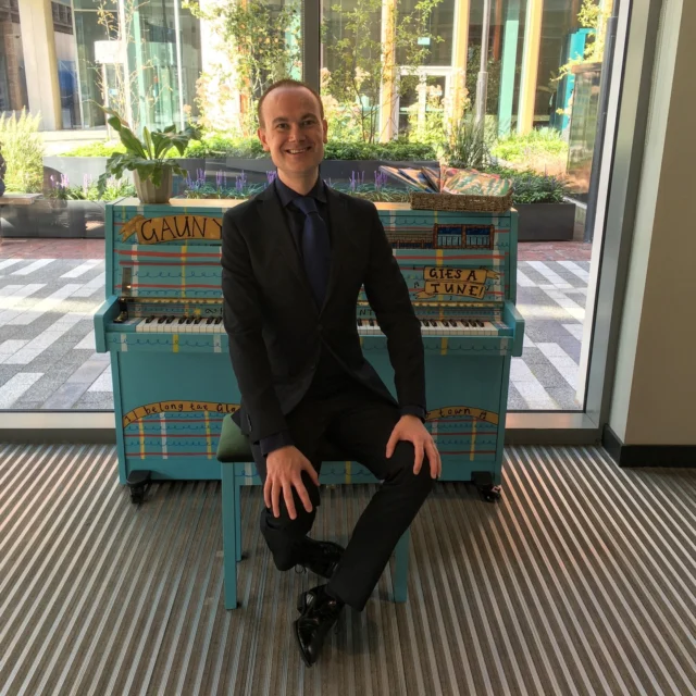 A colourful afternoon gig! Piano art by the talented @clairebarclaydraws  #ceremonymusic #corporateentertainment #edinburghpianist
#edinburghwedding #glasgowpianist #glasgowpiano #glasgowwedding
#musician #pianist #pianistglasgow #pianistscotland #pianistwedding #pianoedinburgh #pianoglasgow #pianoscotland #pianovocal #scottishwedding #scottishweddingpianist #wedding #weddinginscotland #weddingmusic #weddingpianoscotland #weddingpianouk #weddings #weddingscotland #weddingsscotland #weddingvenue #yamahapiano