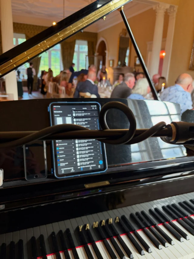 First time playing at the exquisite @glenappcastle for a birthday dinner. 🎂🎉🎹🎙️  #glenappcastle
